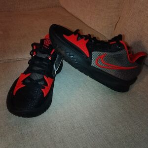 Nike Black and Red Athletic Shoes